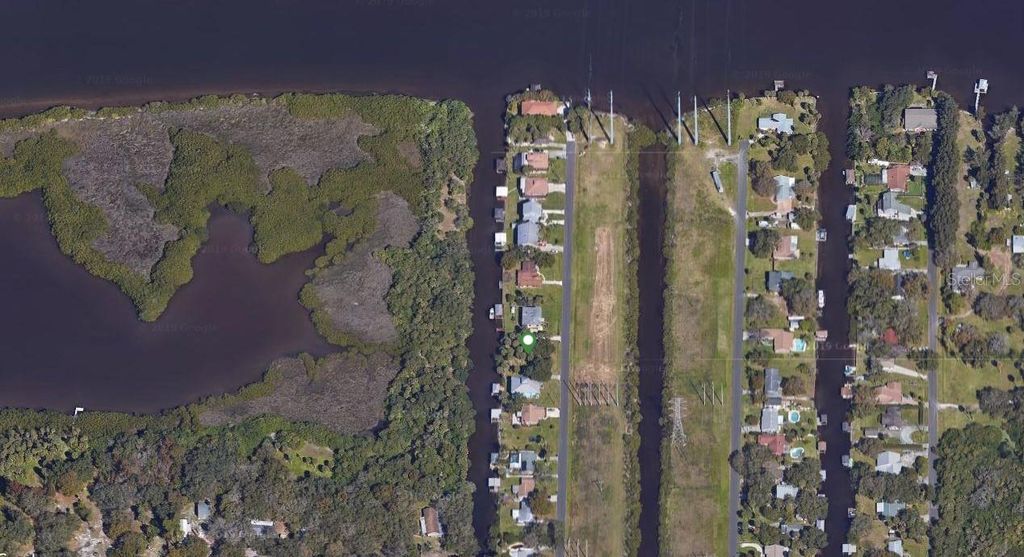 Photo of 9919 Bay Drive, Gibsonton, FL 33534 (MLS # TB8438122)