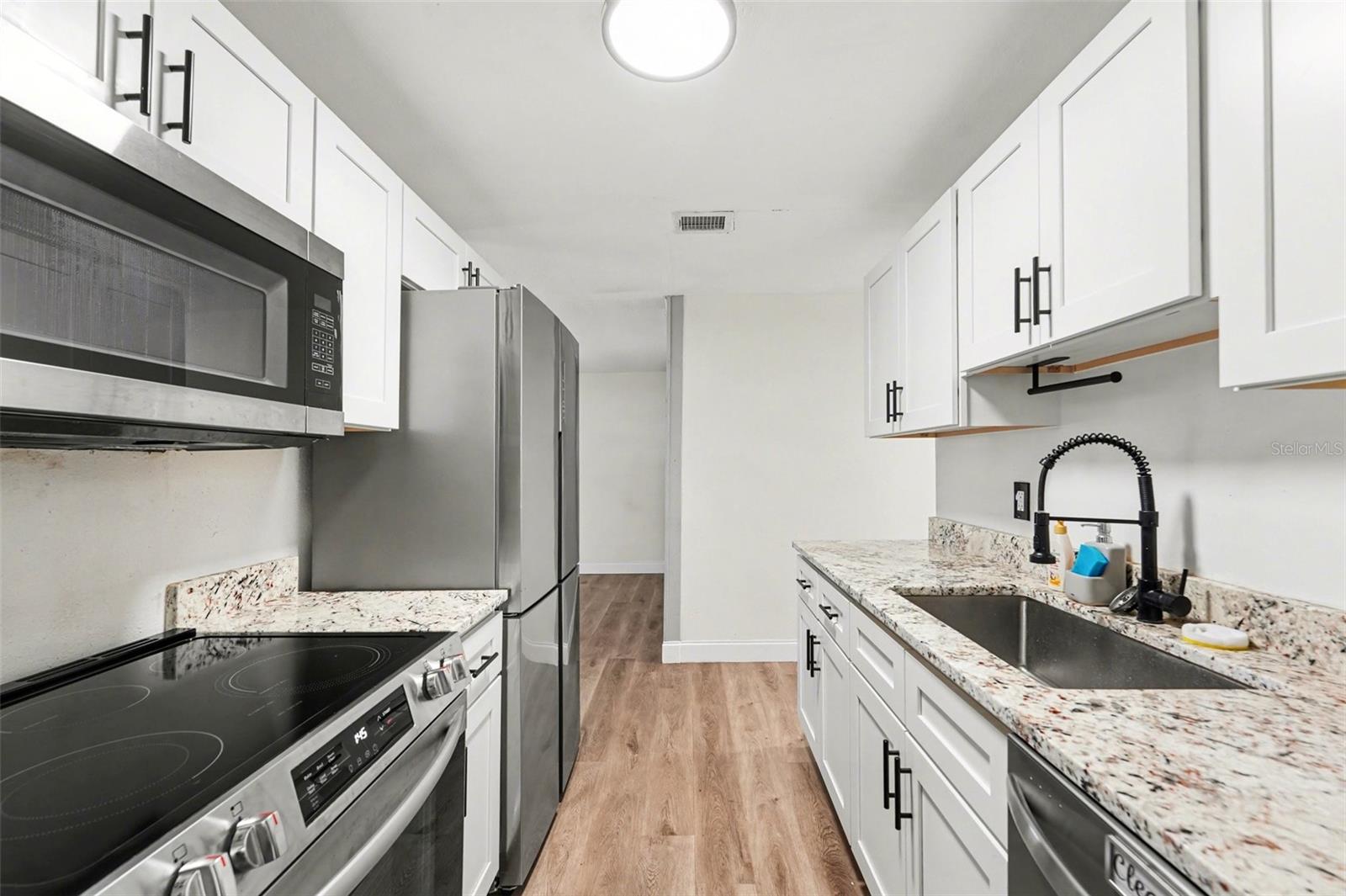 CLEARWOOD SUB 6TH ADD - Residential