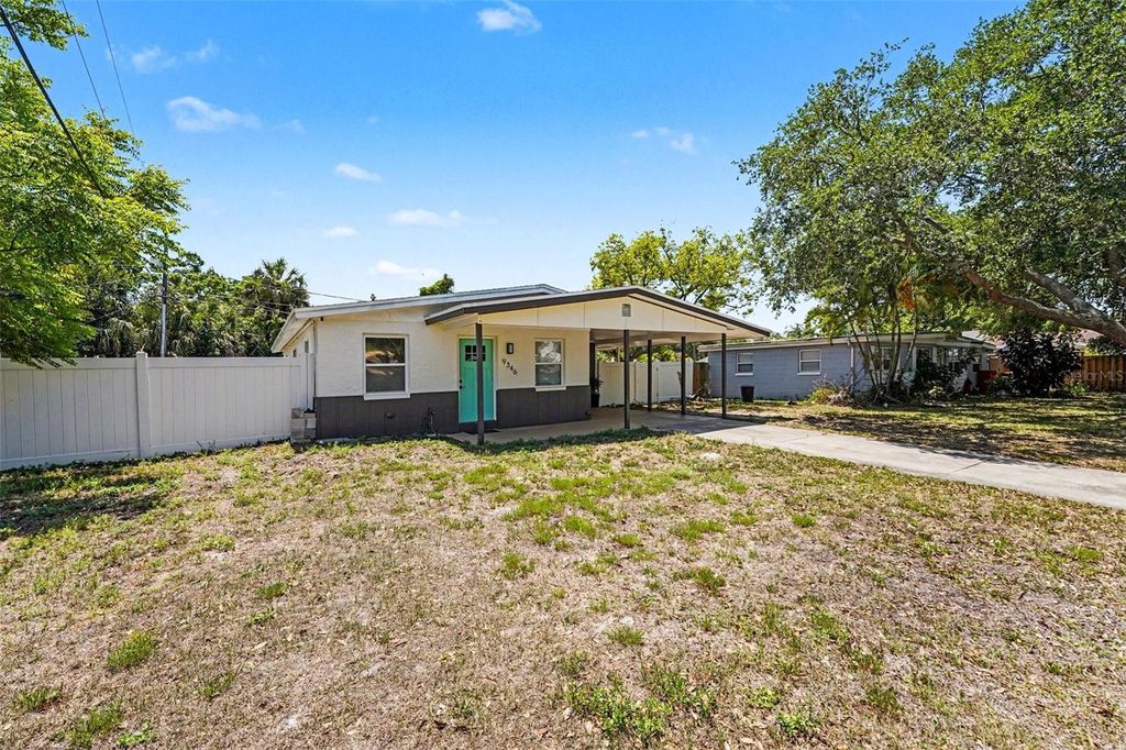 Photo of 9346 89th Ave, Seminole, FL 33777 (MLS # TB8498840)