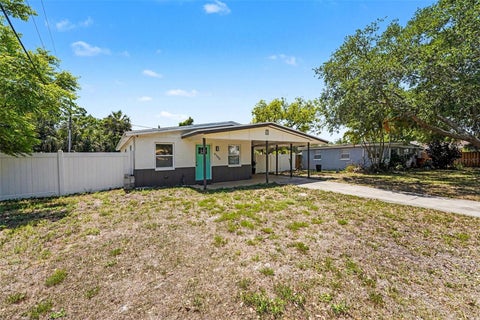 Photo of 9346 89th Ave, Seminole, FL 33777 (MLS # TB8498840)