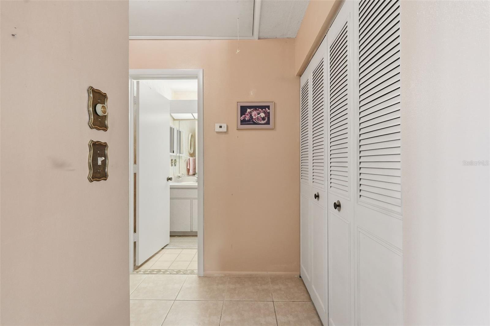 BELLE OAK VILLAS - Residential