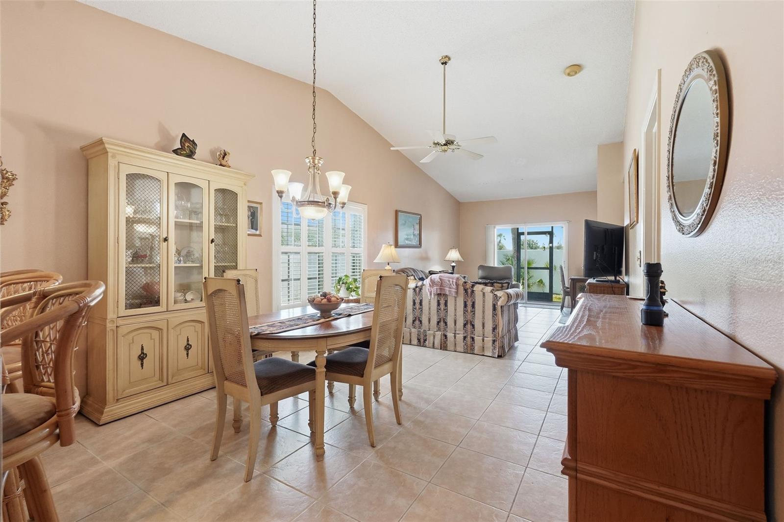 BELLE OAK VILLAS - Residential