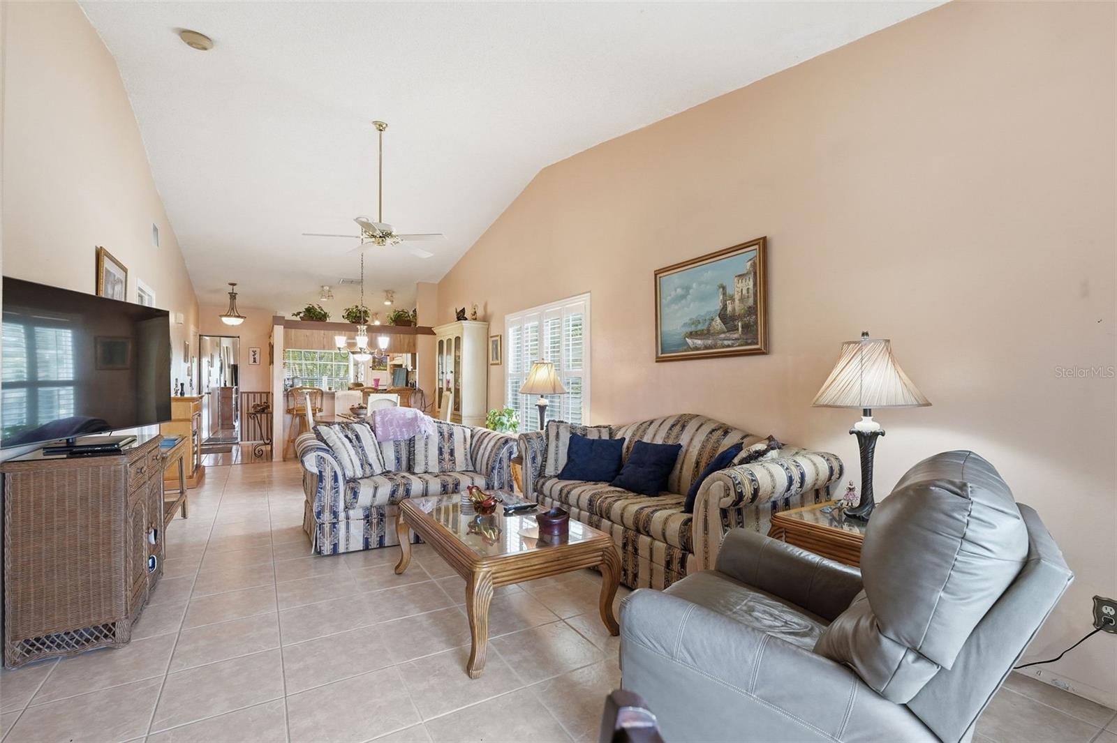 BELLE OAK VILLAS - Residential