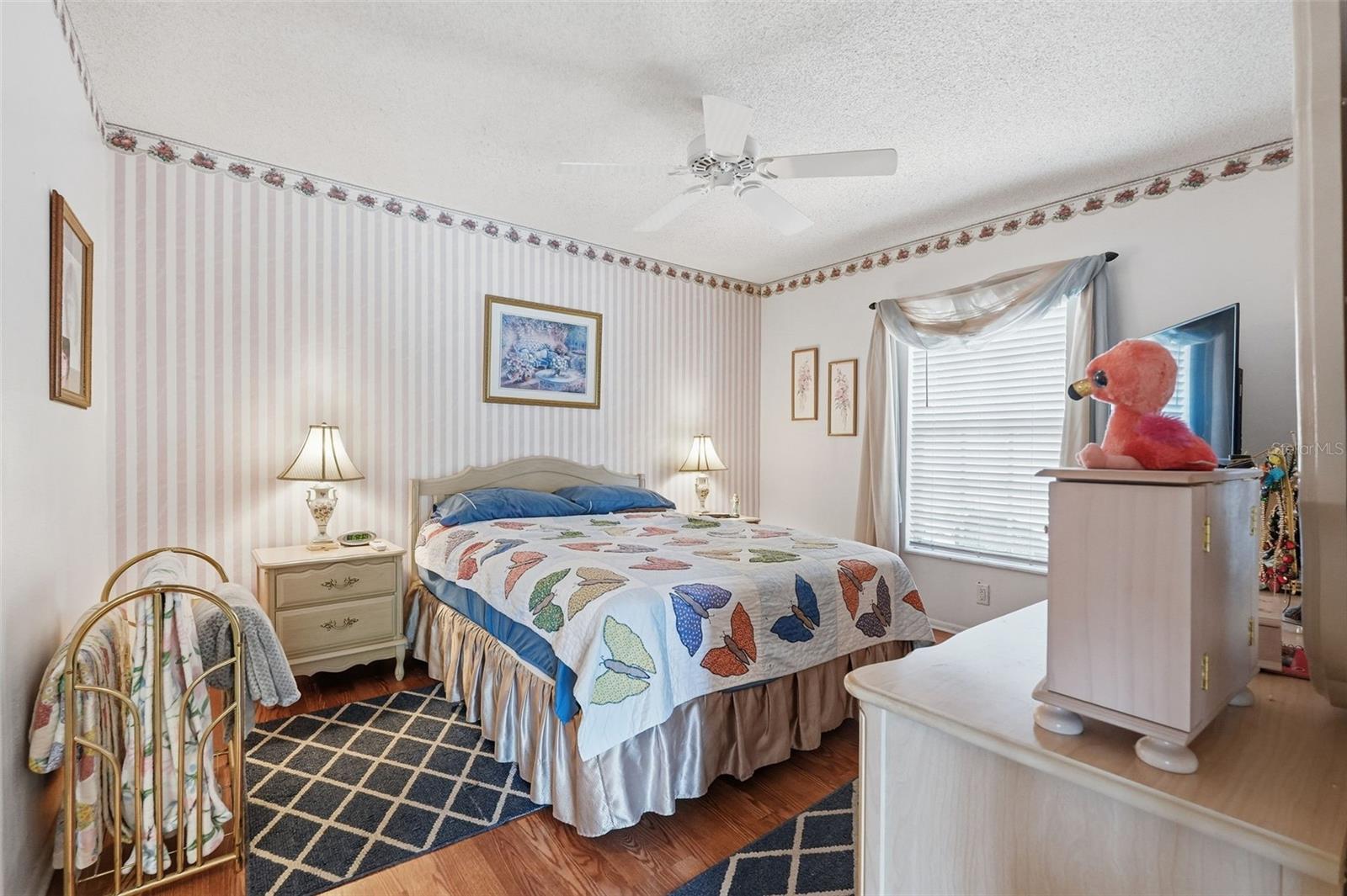BELLE OAK VILLAS - Residential