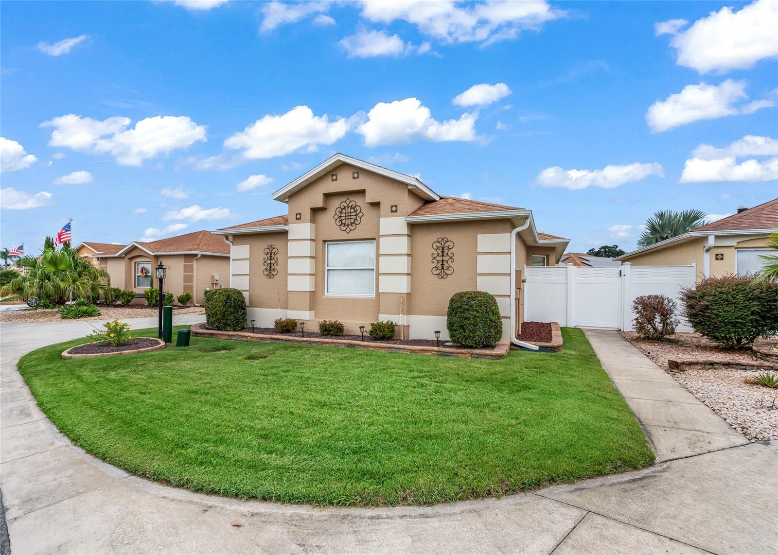2733 ALANDARI LANE
