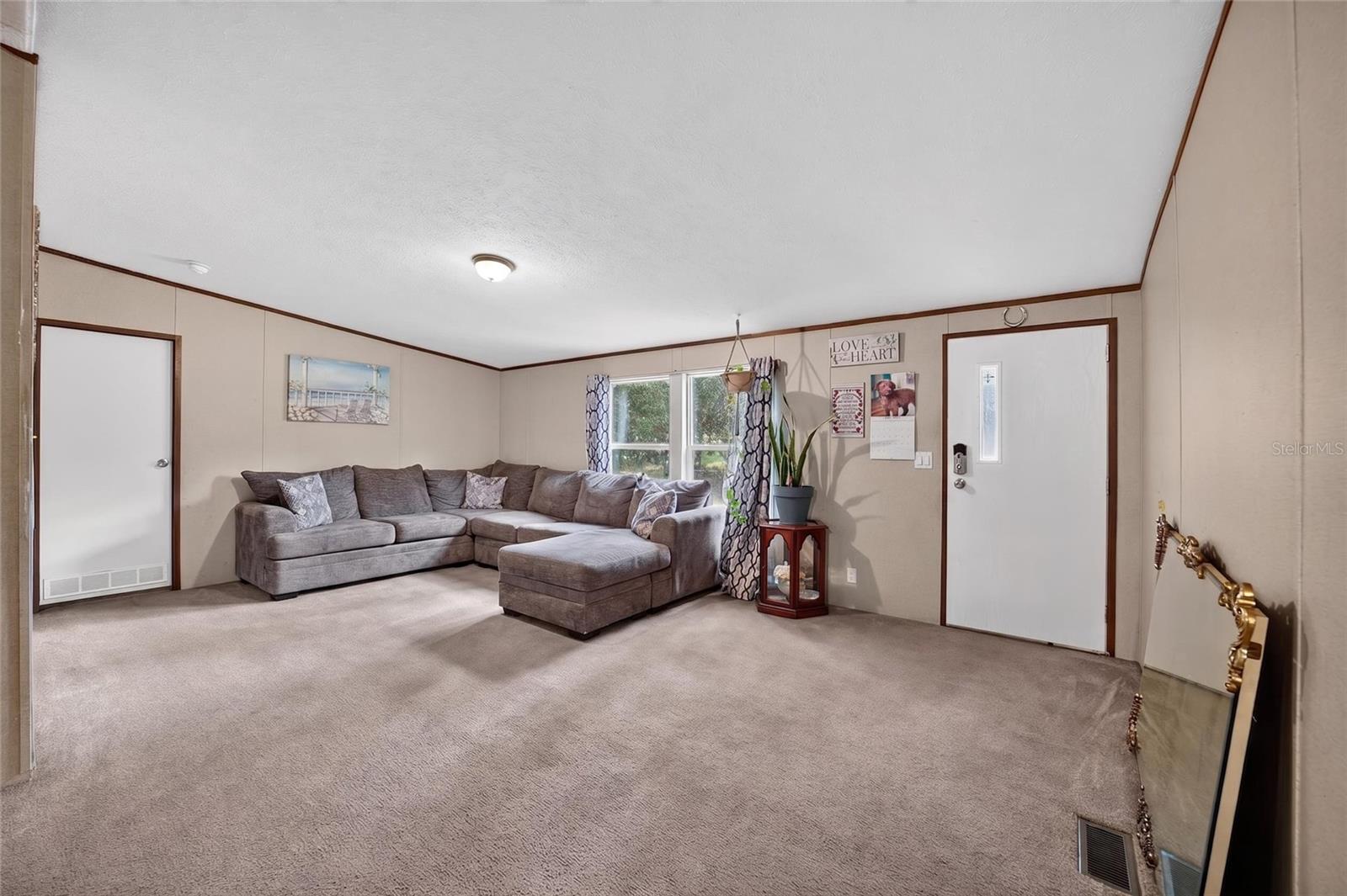 4842 W NESTER COURT