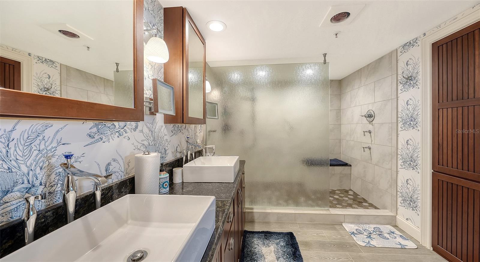 FAIRWAY BAY 3 - Residential