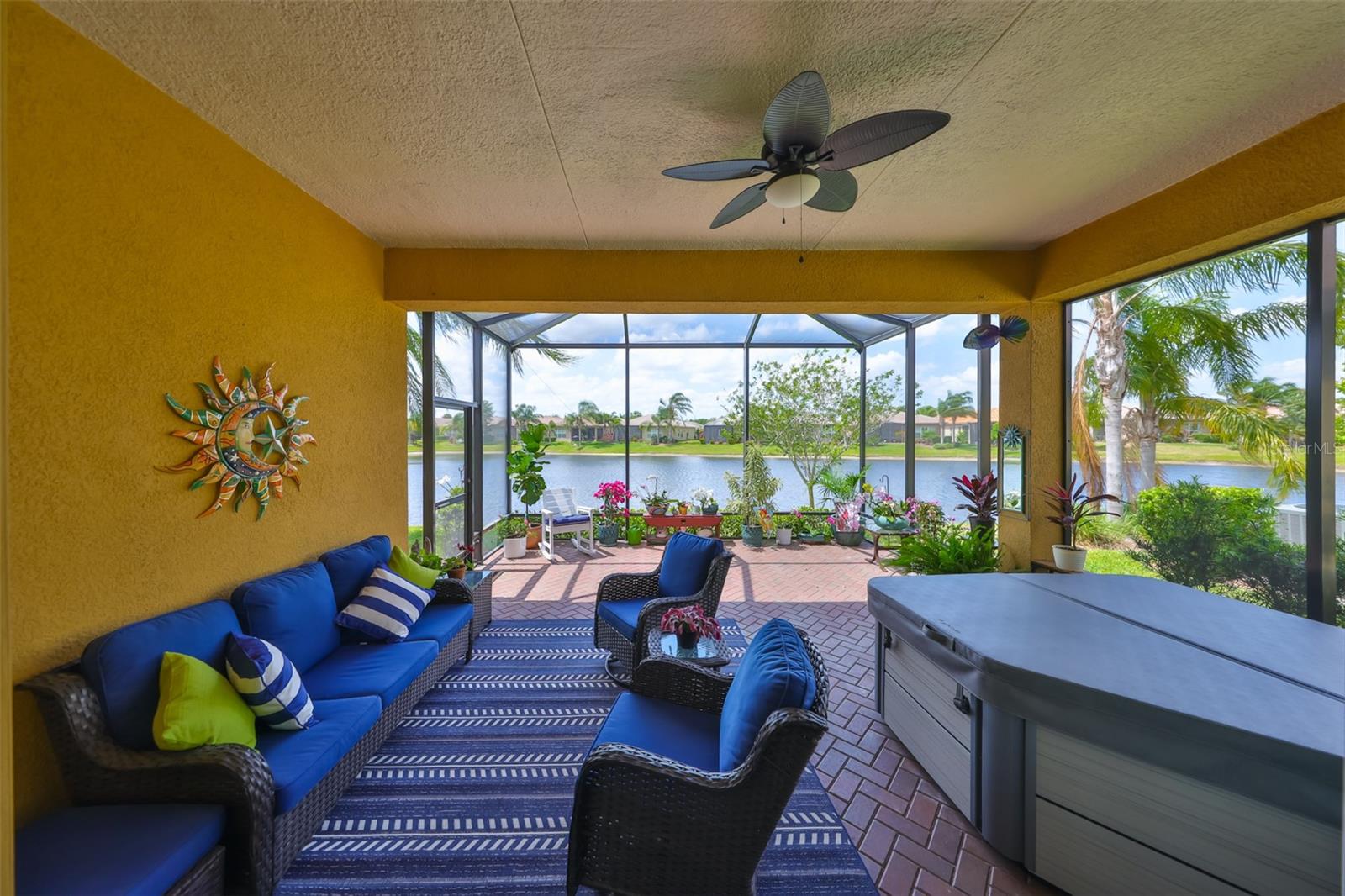 4811 SANDY GLEN WAY