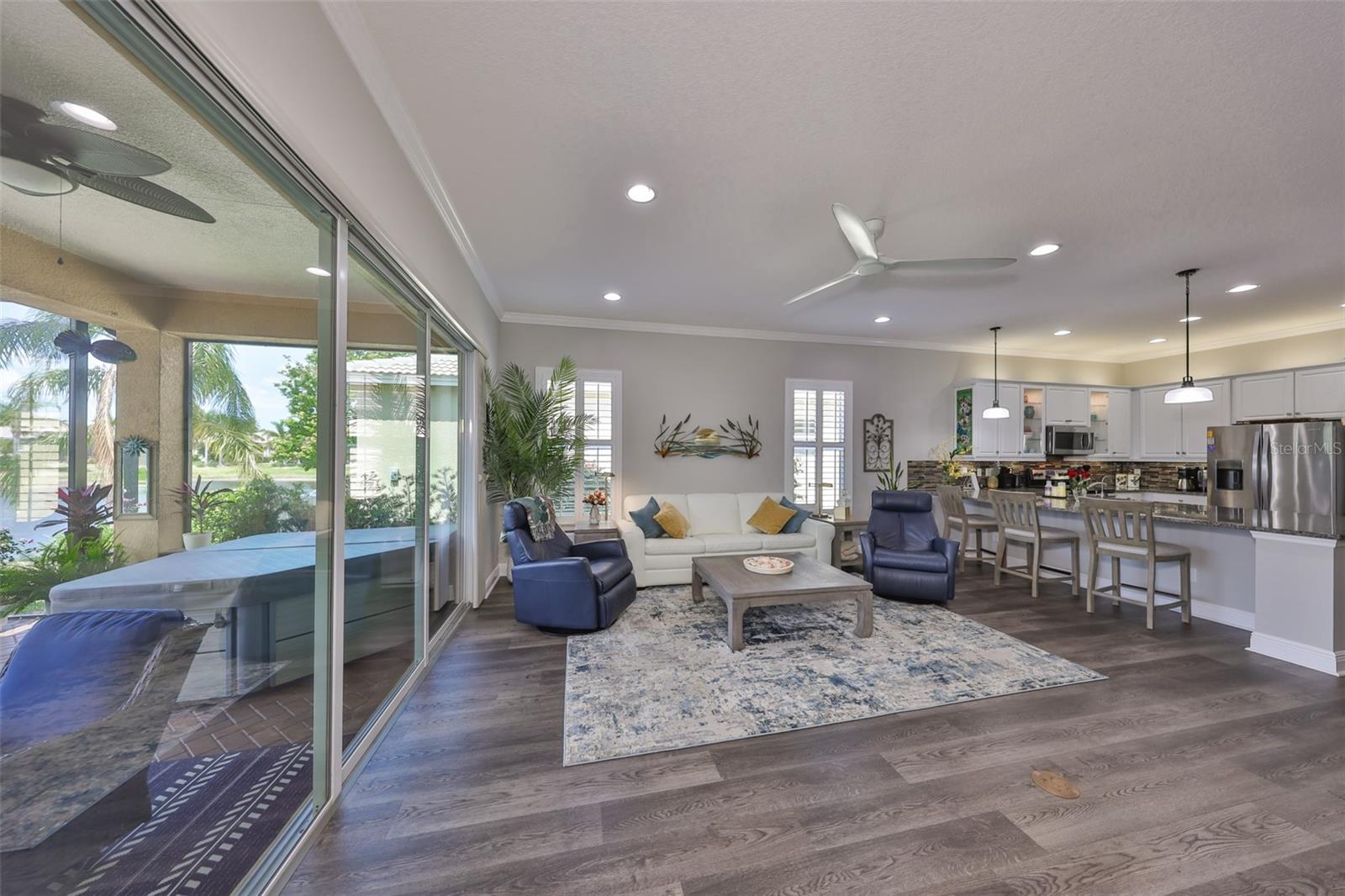 4811 SANDY GLEN WAY