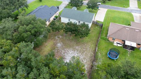 A home in DELAND