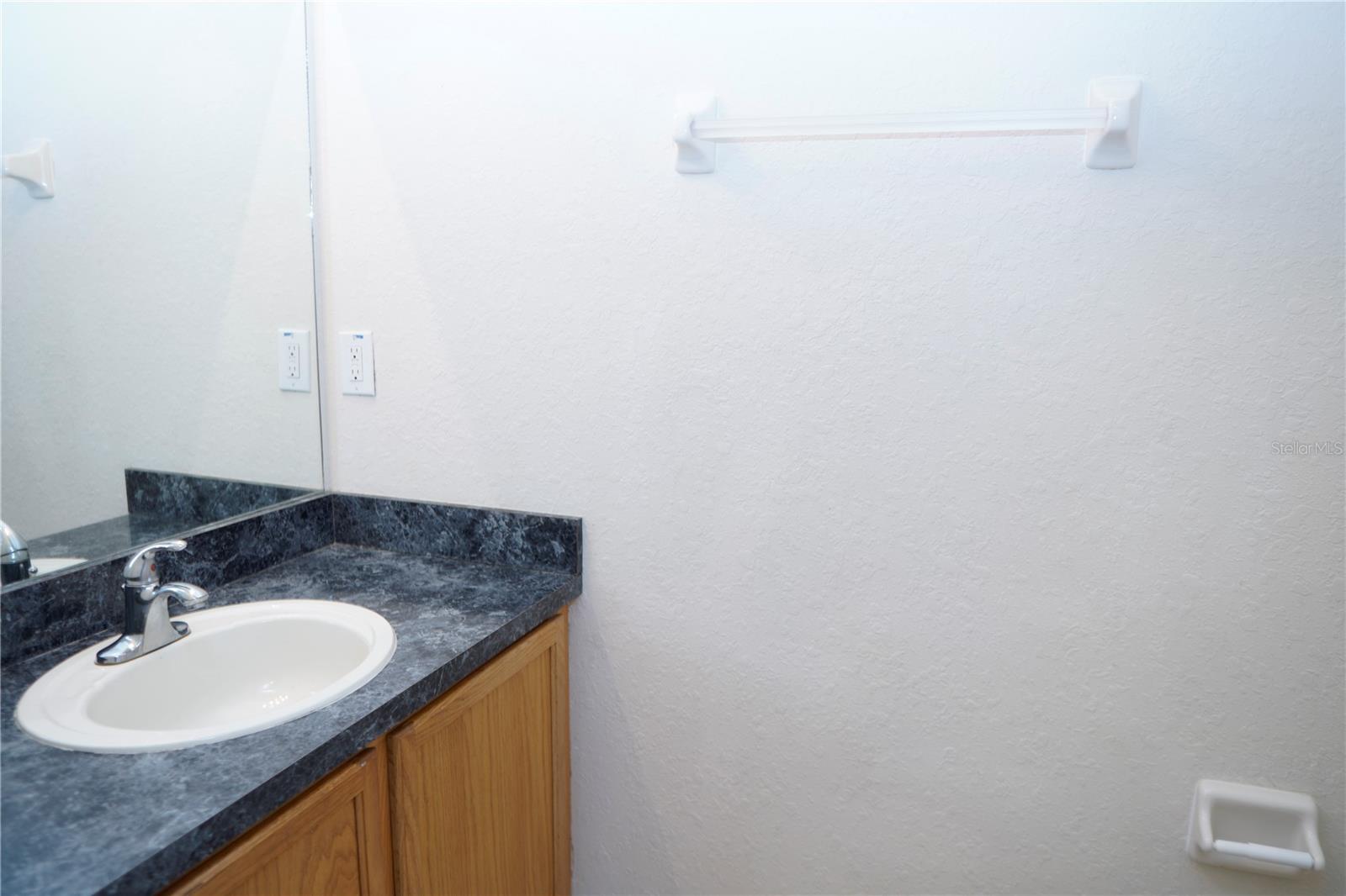 TOWNHOMES OF FLORA RIDGE - Residential Lease