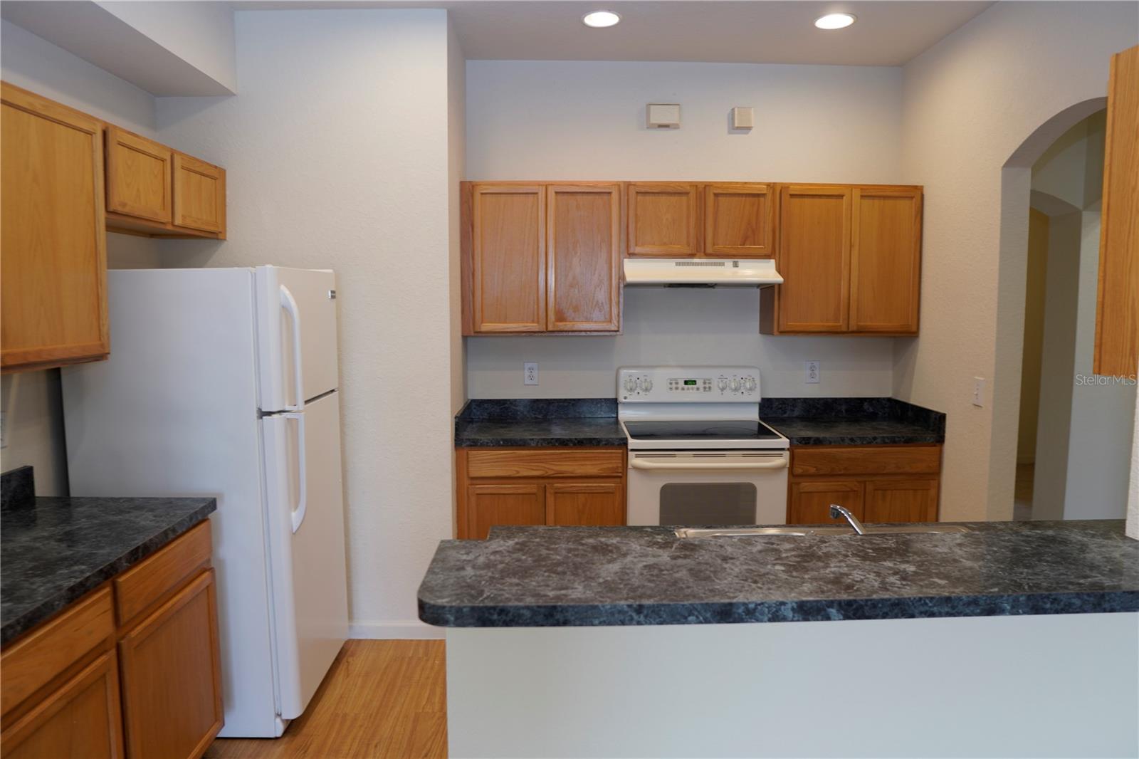 TOWNHOMES OF FLORA RIDGE - Residential Lease