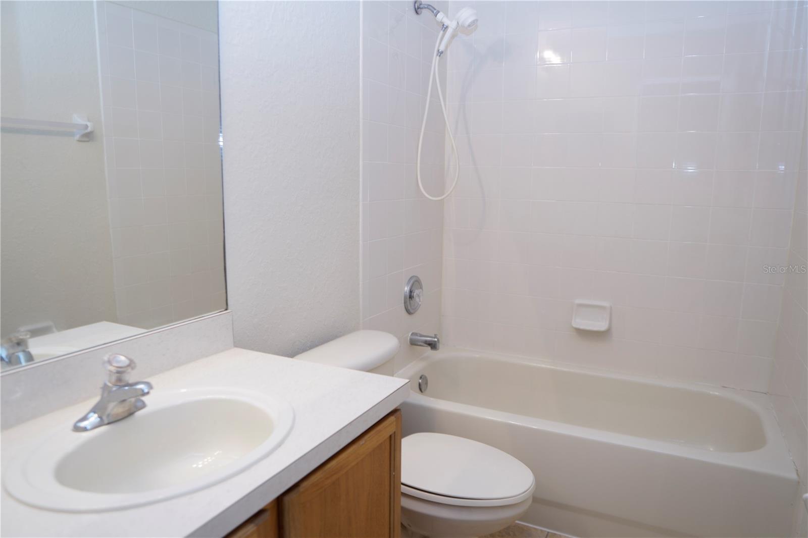 TOWNHOMES OF FLORA RIDGE - Residential Lease