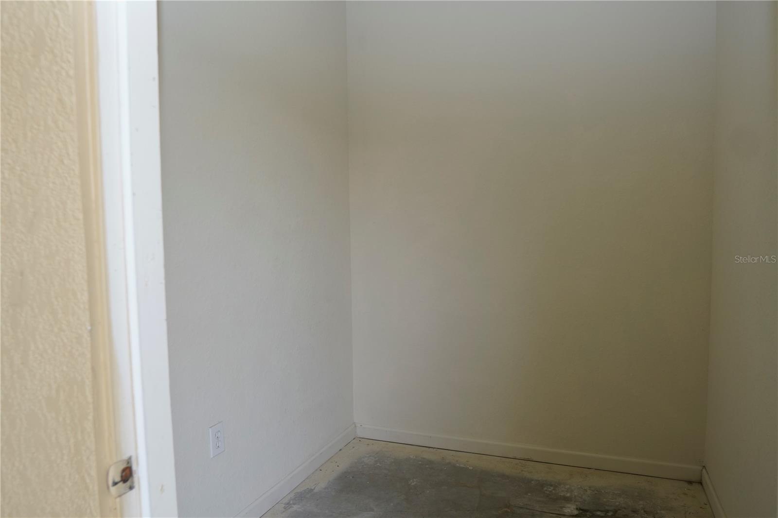 TOWNHOMES OF FLORA RIDGE - Residential Lease