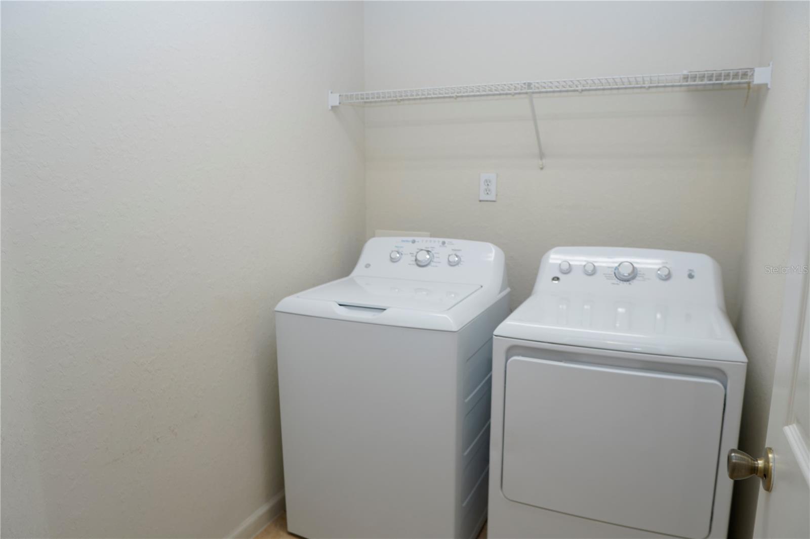 TOWNHOMES OF FLORA RIDGE - Residential Lease