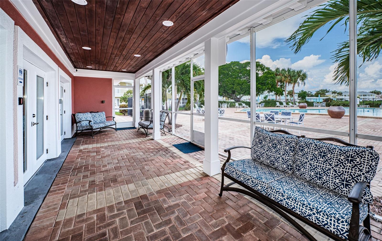 WATERSIDE AT COQUINA KEY SOUTH - Residential