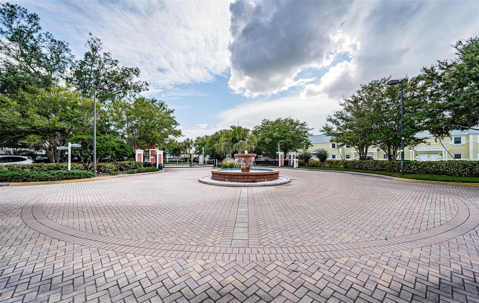 WATERSIDE AT COQUINA KEY SOUTH - Residential