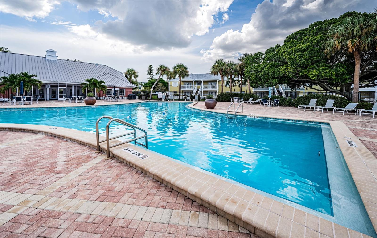 WATERSIDE AT COQUINA KEY SOUTH - Residential