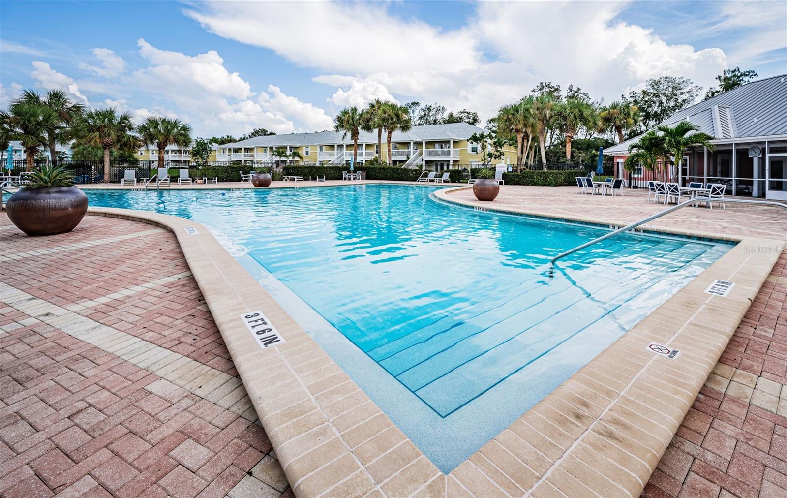 WATERSIDE AT COQUINA KEY SOUTH - Residential