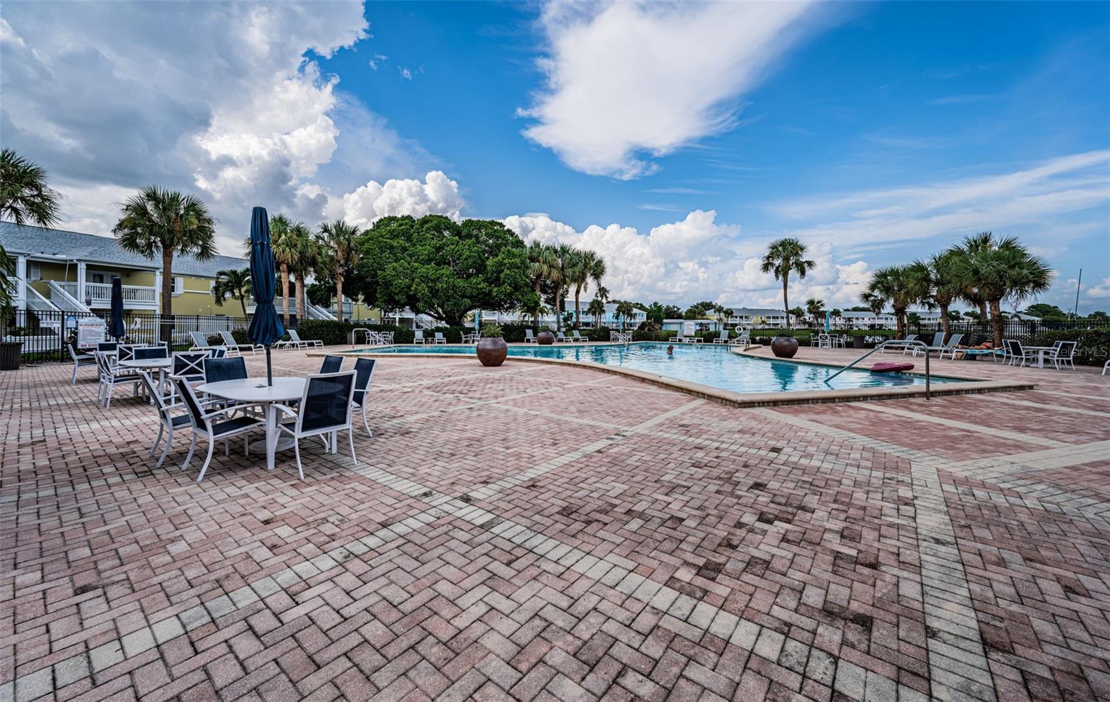 WATERSIDE AT COQUINA KEY SOUTH - Residential