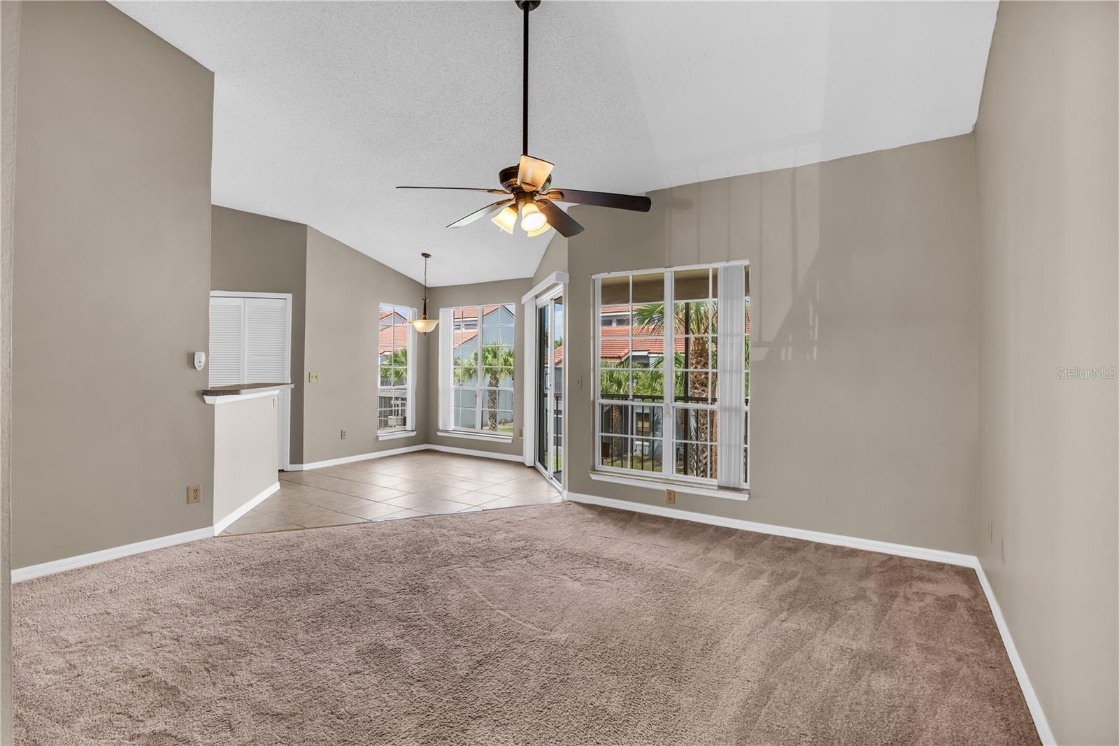 TOWNES OF SOUTHGATE CONDO - Residential