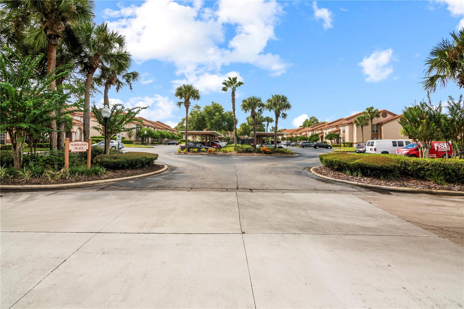 TOWNES OF SOUTHGATE CONDO - Residential