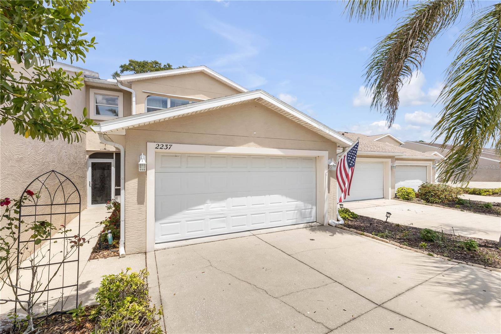 HAWKS COVE - Residential