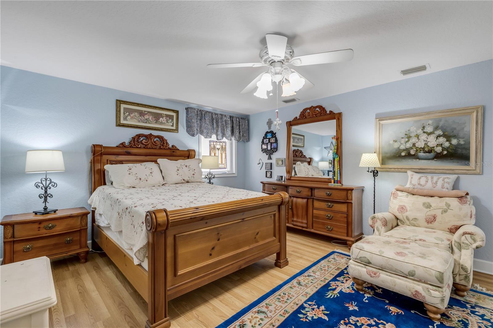 HAWKS COVE - Residential