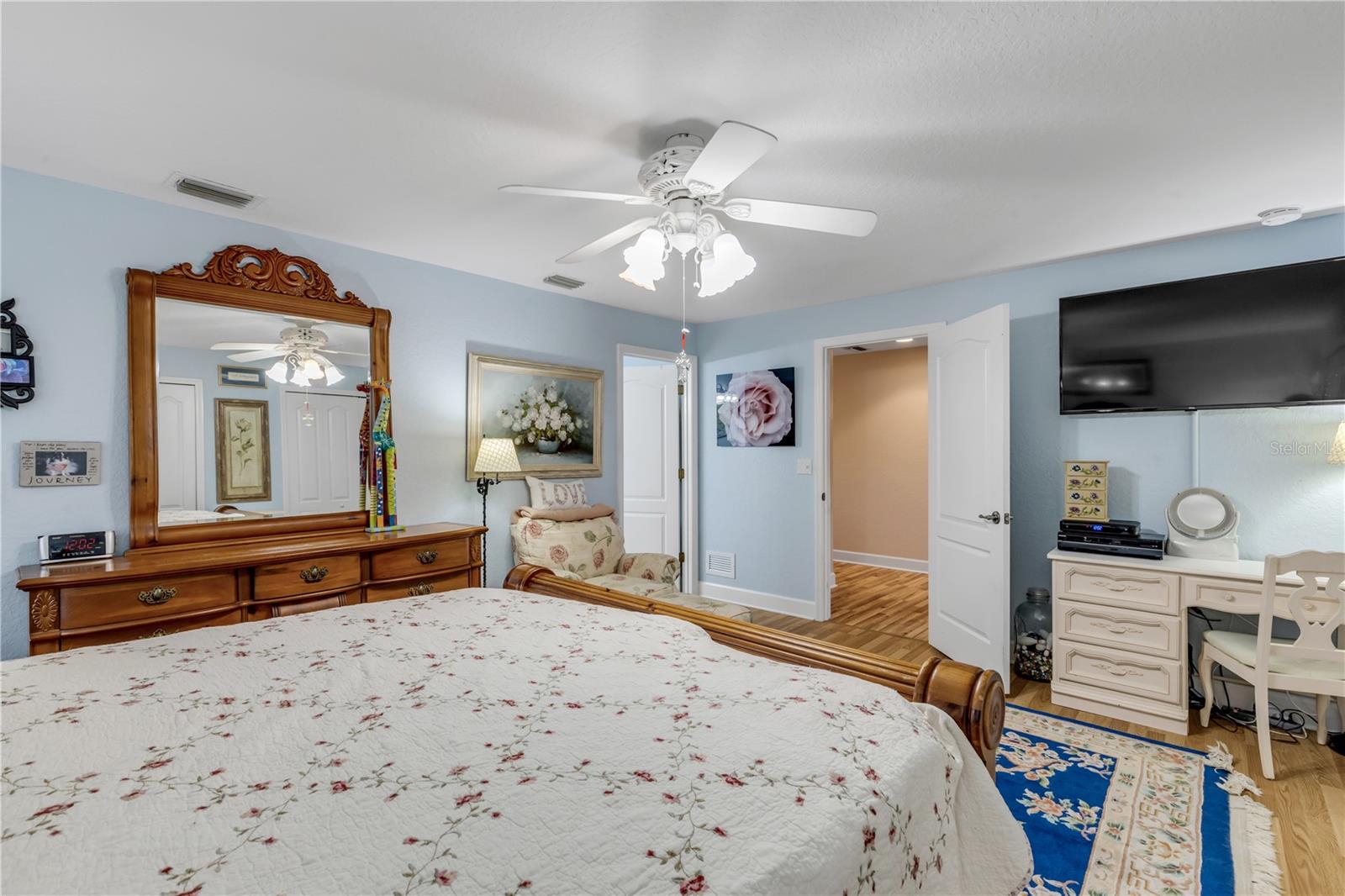 HAWKS COVE - Residential