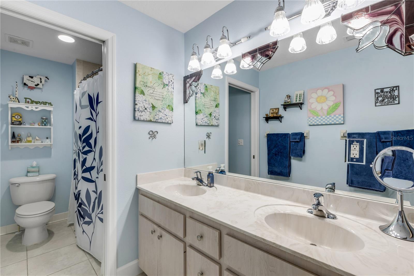 HAWKS COVE - Residential