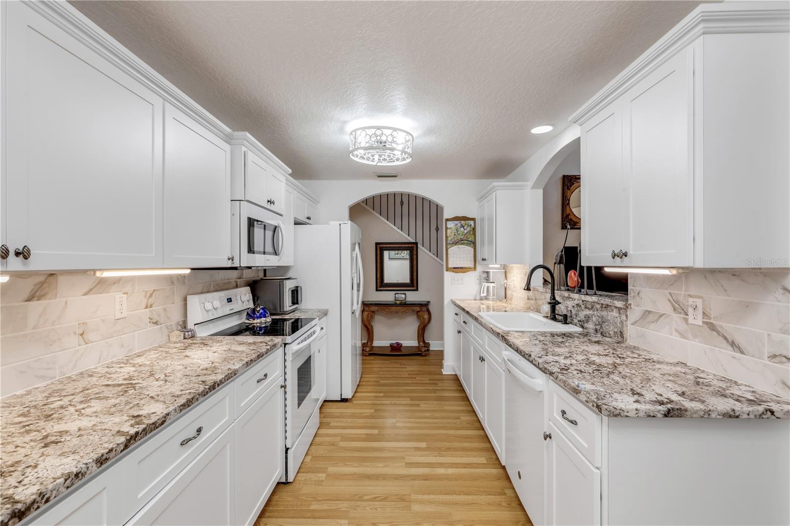 HAWKS COVE - Residential