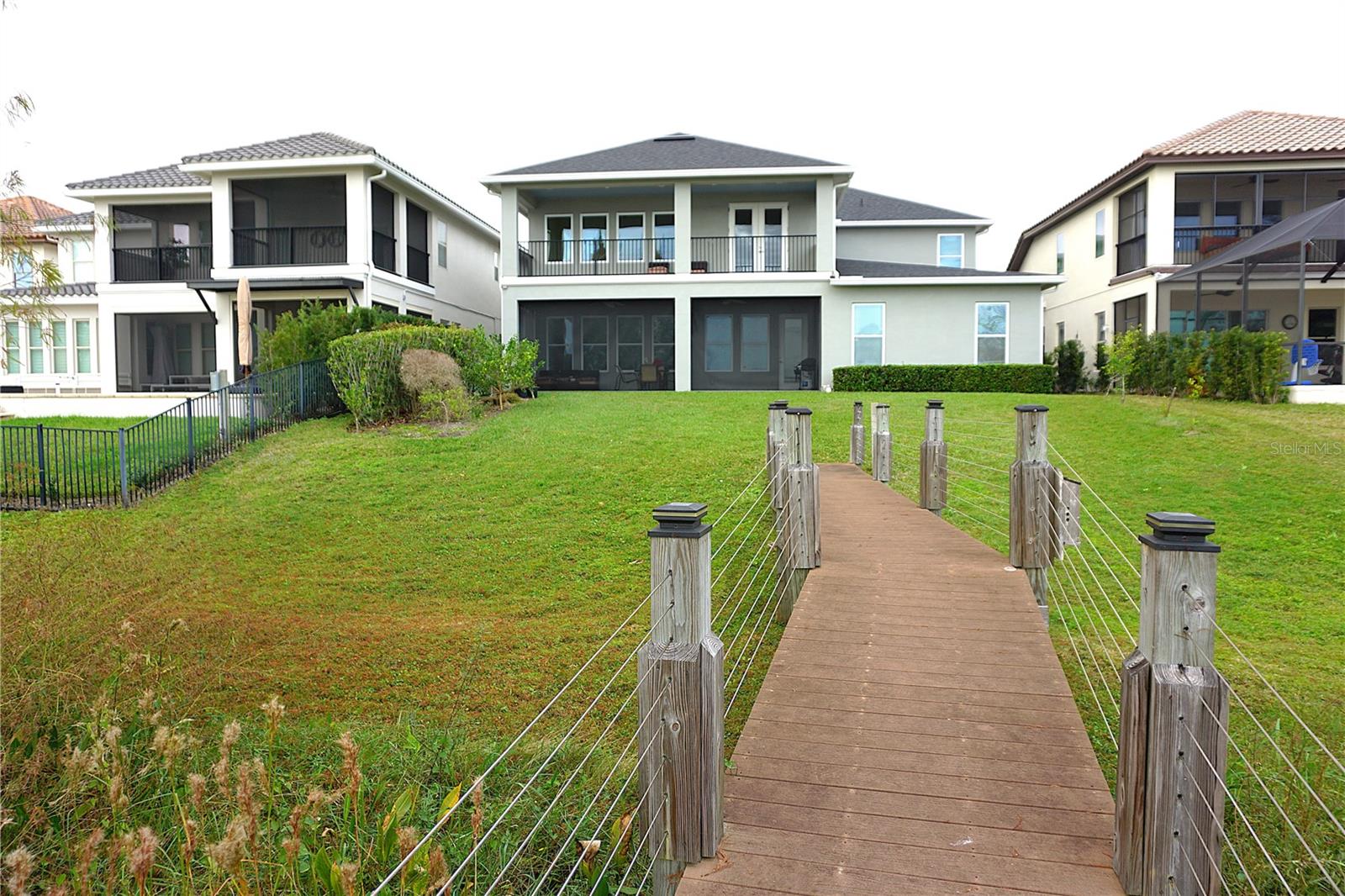 SIGNATURE LAKES PH 3B-2 & 3B-3 - Residential Lease