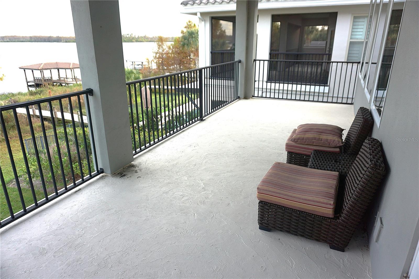 SIGNATURE LAKES PH 3B-2 & 3B-3 - Residential Lease