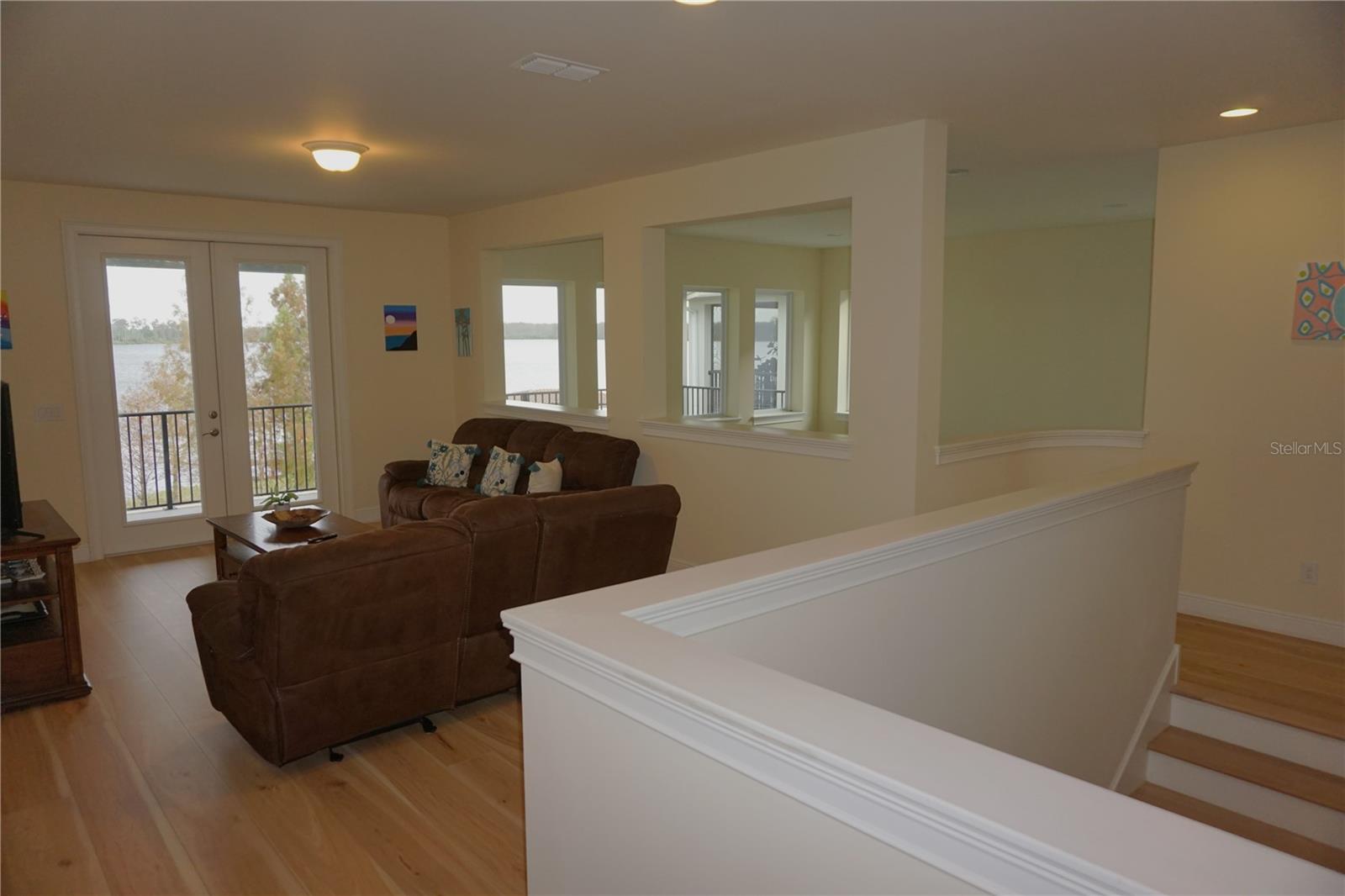 SIGNATURE LAKES PH 3B-2 & 3B-3 - Residential Lease