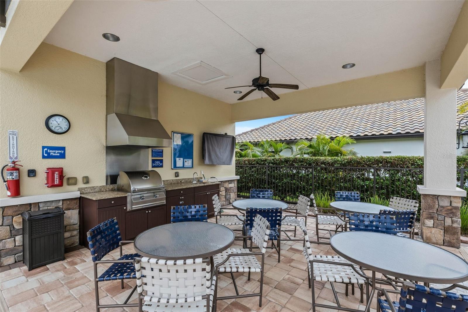 VILLA AMALFI - Residential Lease