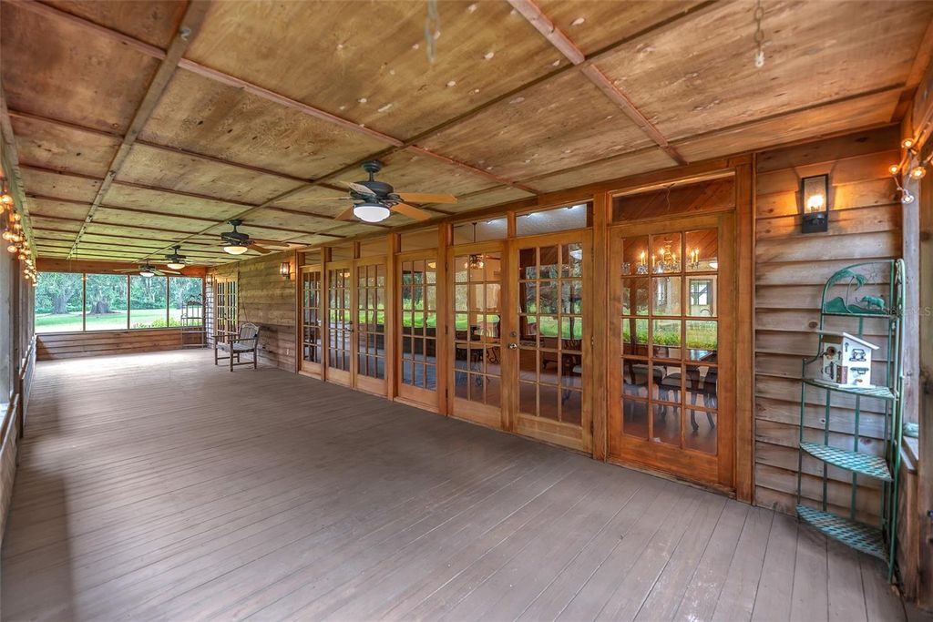 Photo of 1204 Joe Henry Wheeler Drive, Dover, FL 33527 (MLS # TB8430481)