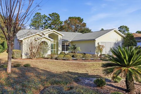 Tiny photo for 3 Ipomoea Court, Homosassa, FL 34446 (MLS # W7881500)