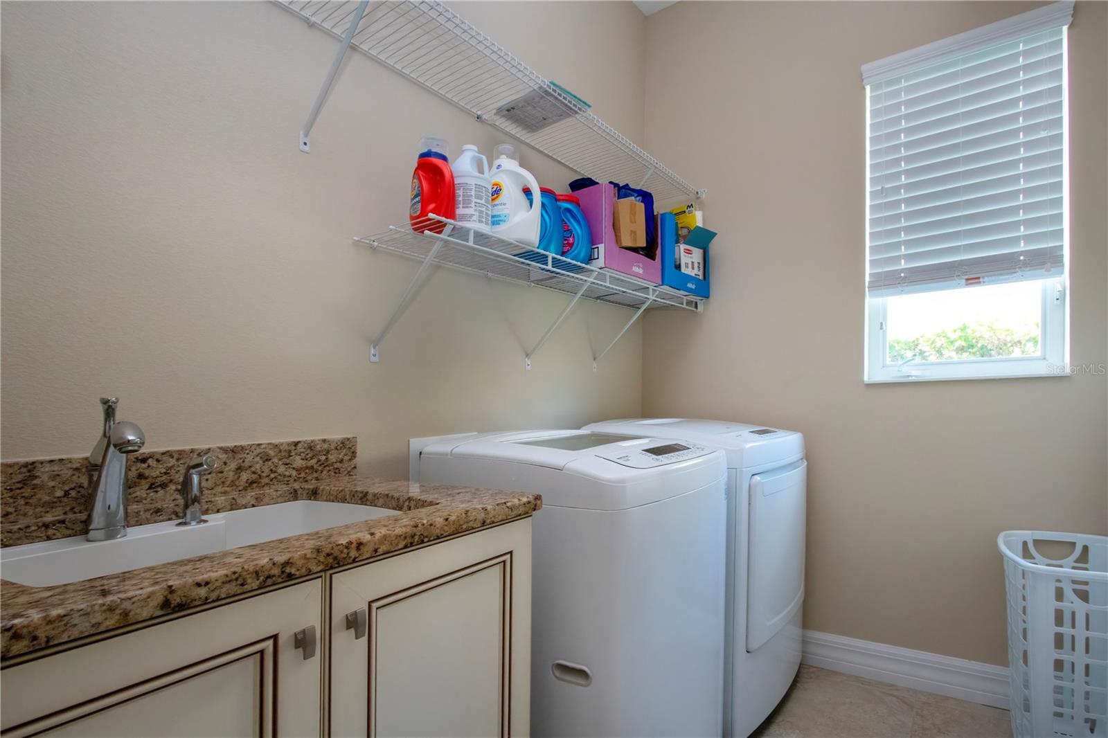 ROSEDALE ADD PH I - Residential Lease