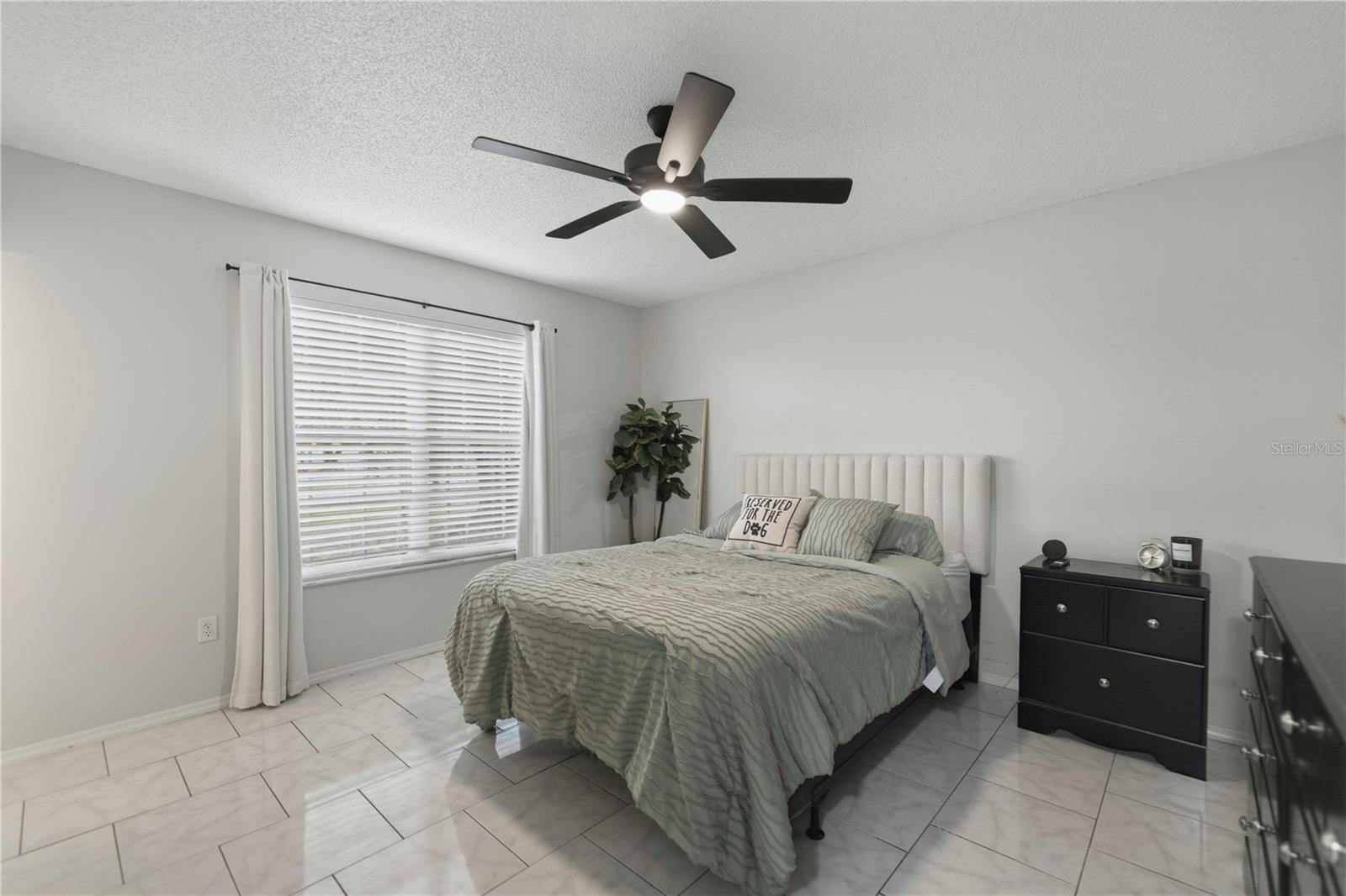 SILVER SPGS SHORES UN 28 - Residential