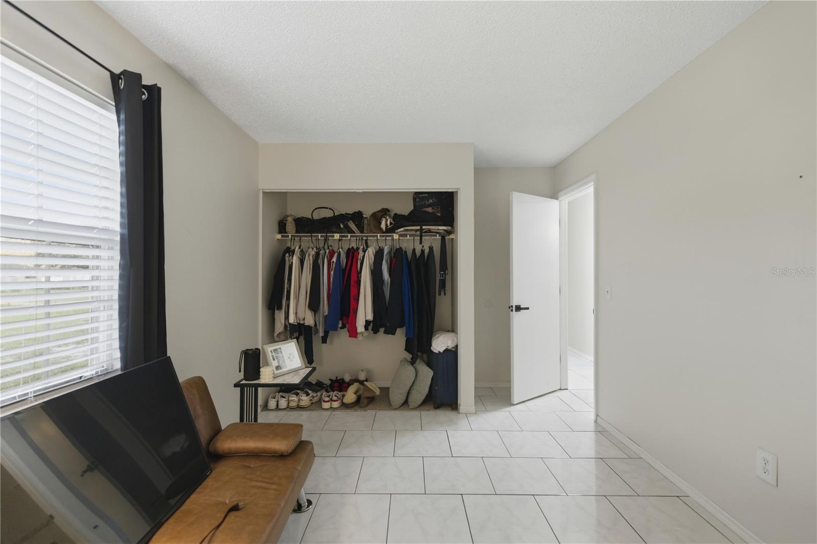 SILVER SPGS SHORES UN 28 - Residential