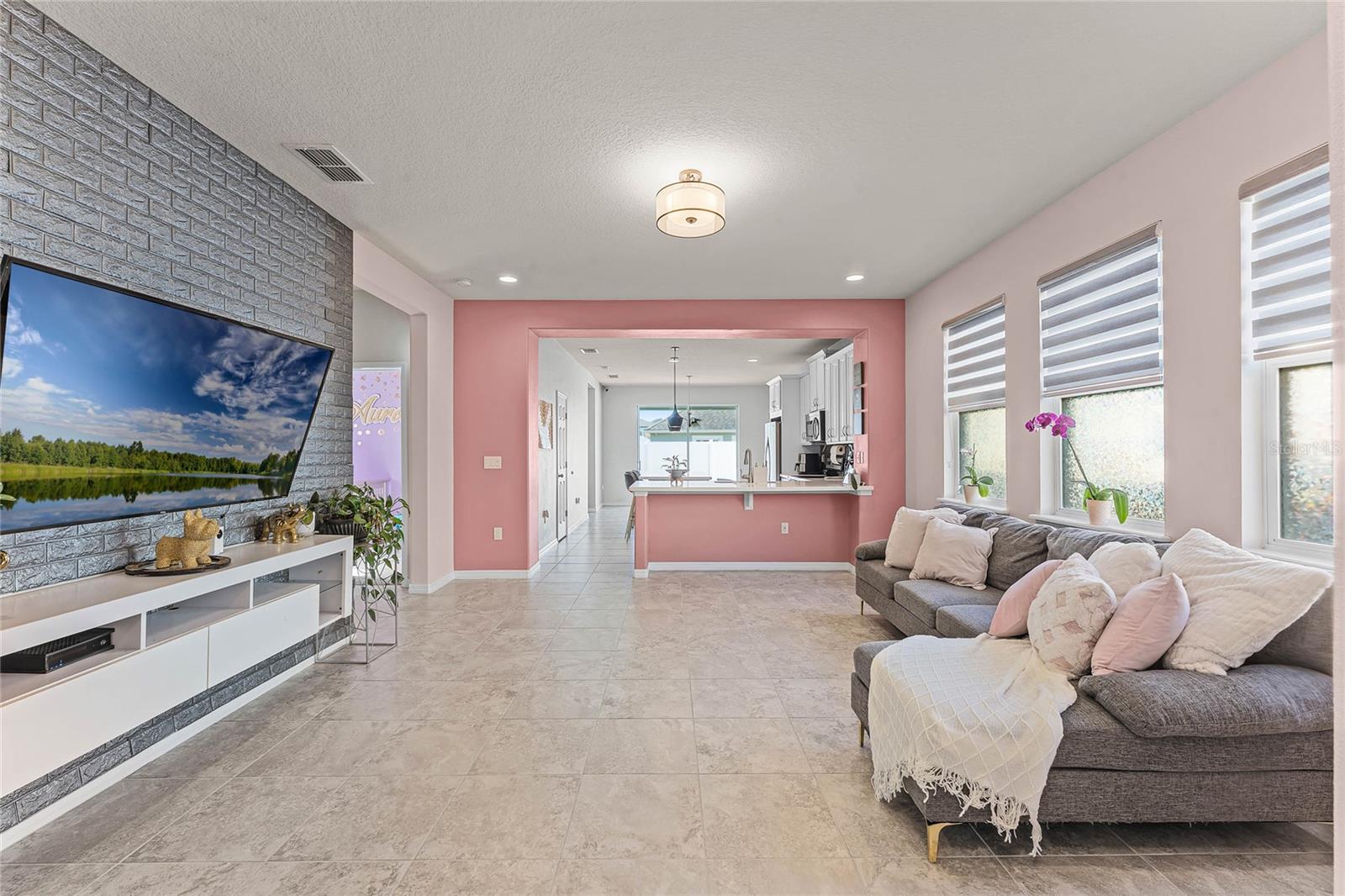 2524 RAPOLLO DRIVE