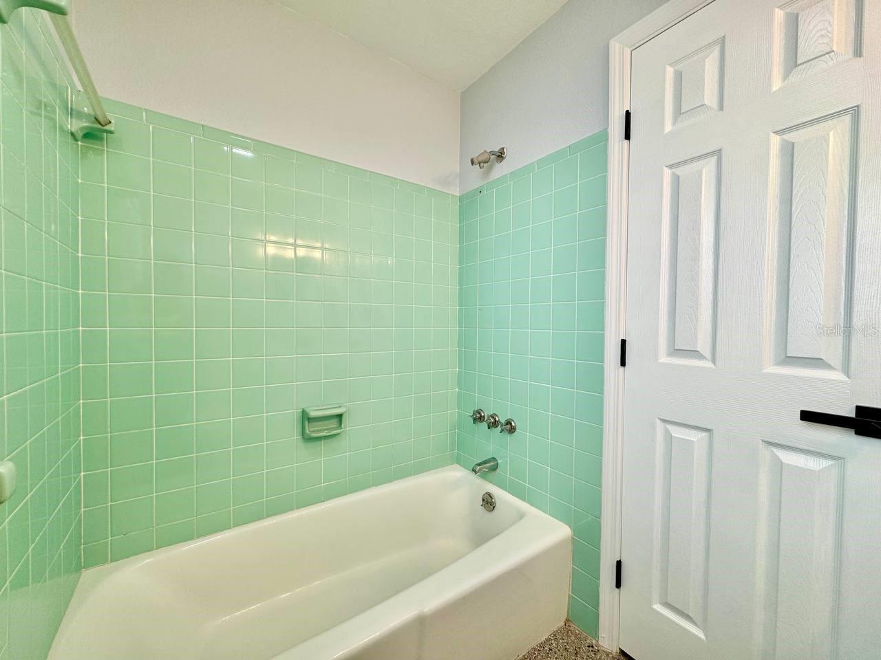 PAGES REP OF MITCHELLS BEACH - Residential Lease