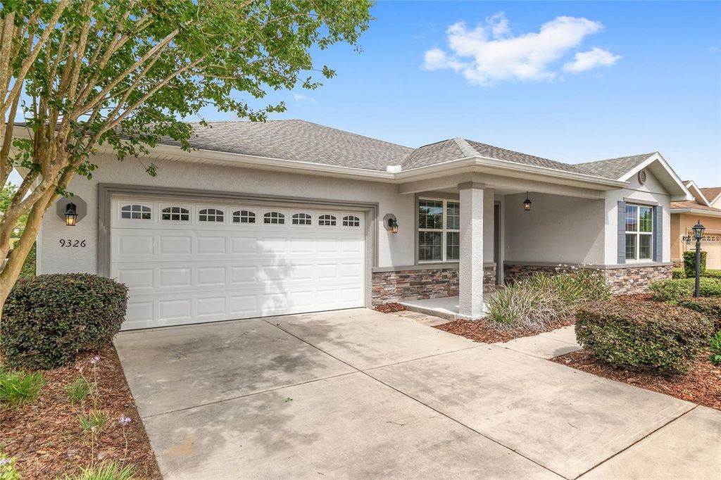 Photo of 9326 SW 97th Circle, Ocala, FL 34481 (MLS # OM723915)