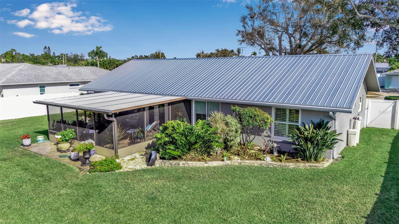 VILLAGE GREEN OF BRADENTON - Residential