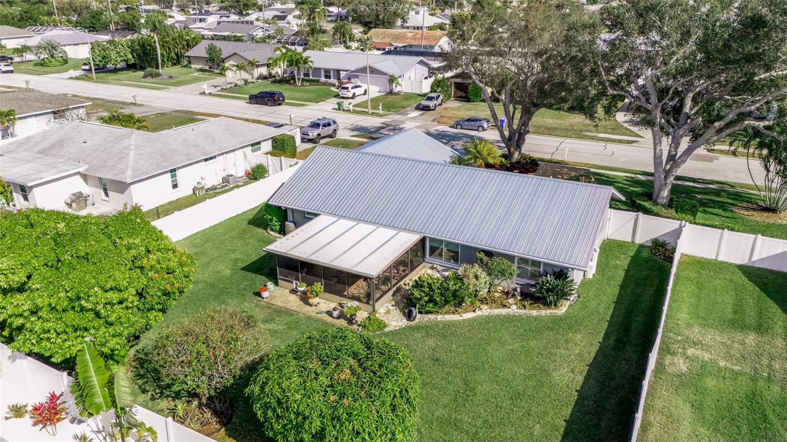 VILLAGE GREEN OF BRADENTON - Residential