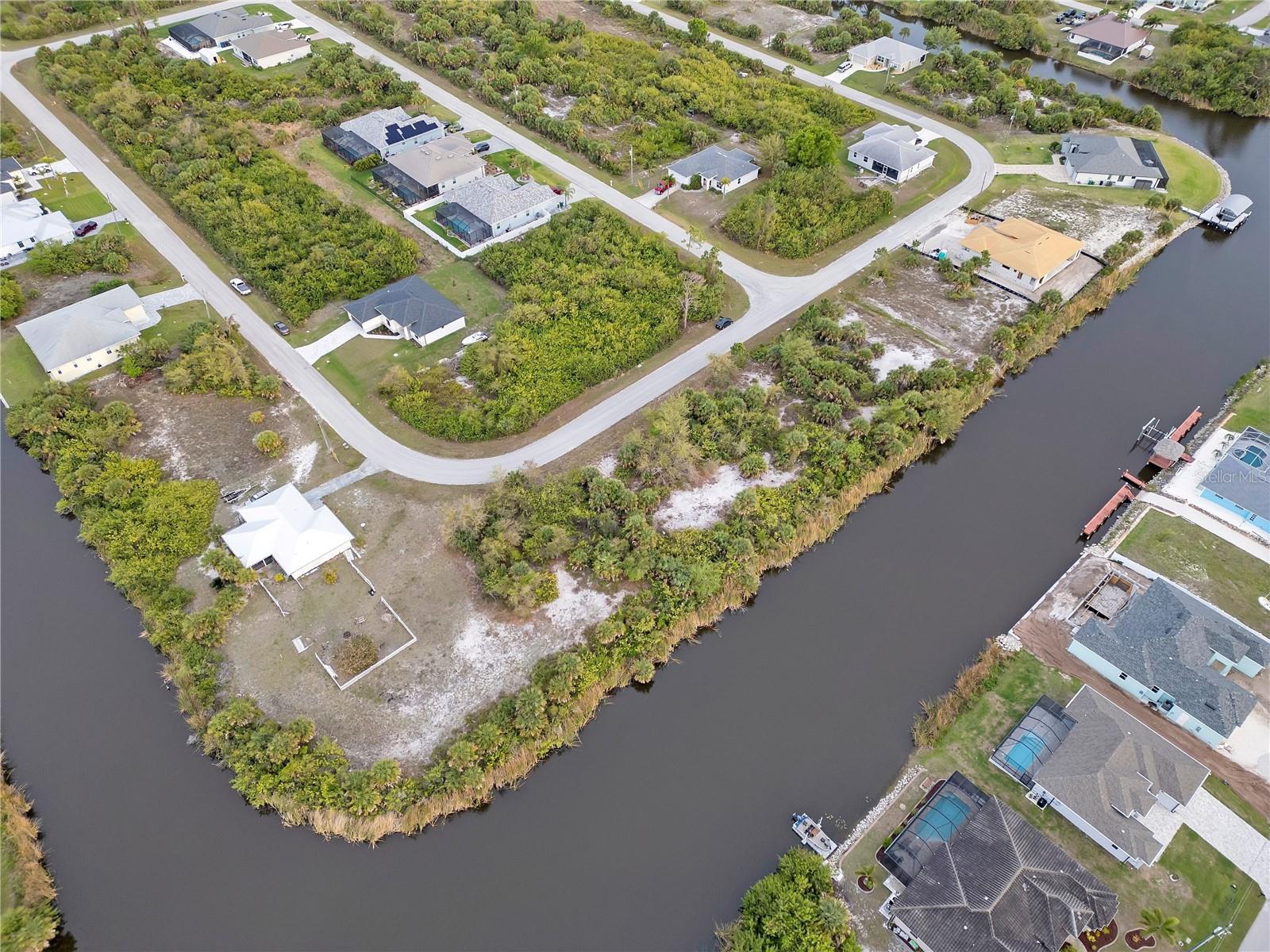 PORT CHARLOTTE SEC 87 - Land