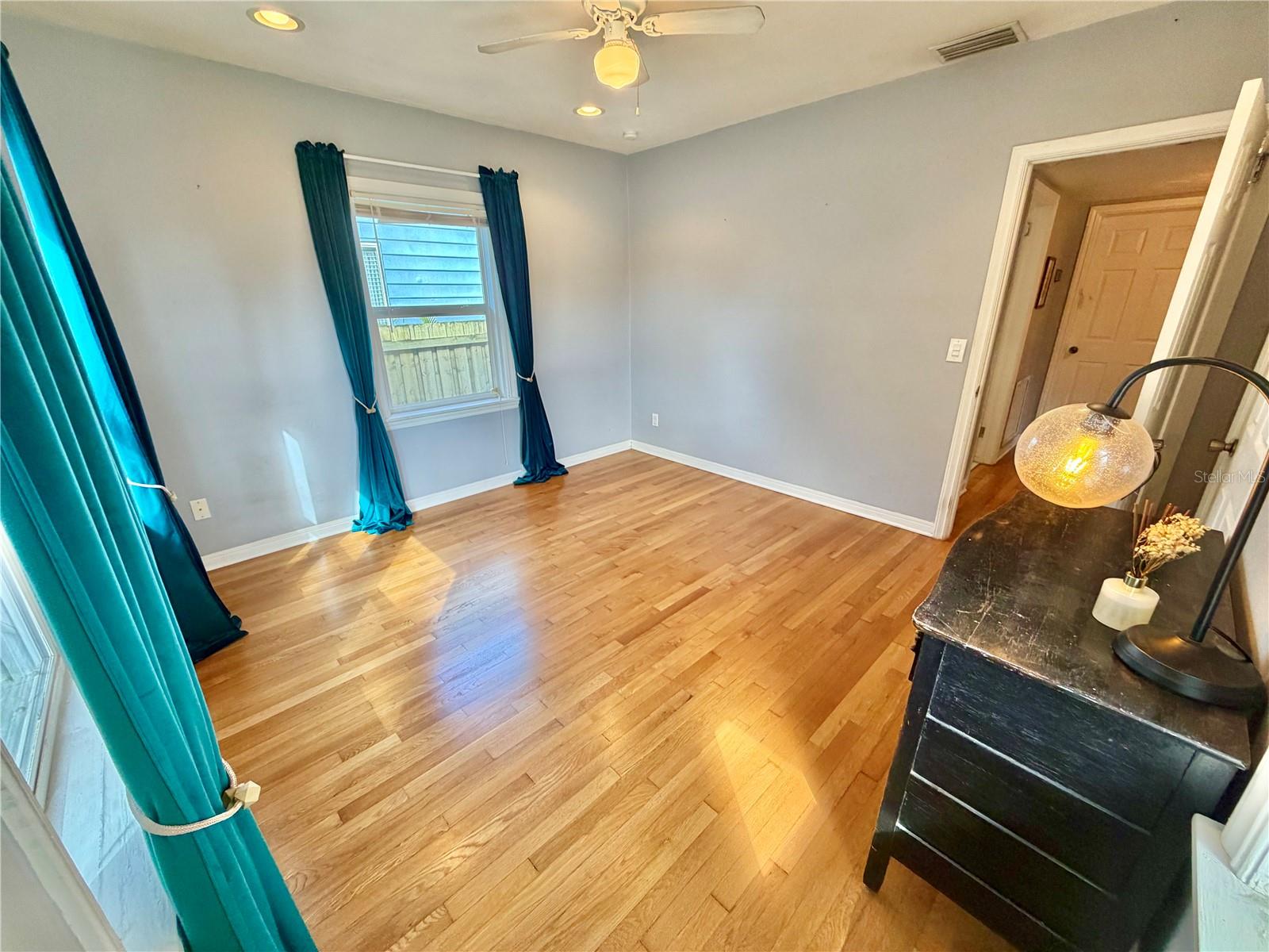 CENTRAL PARK REV - Residential