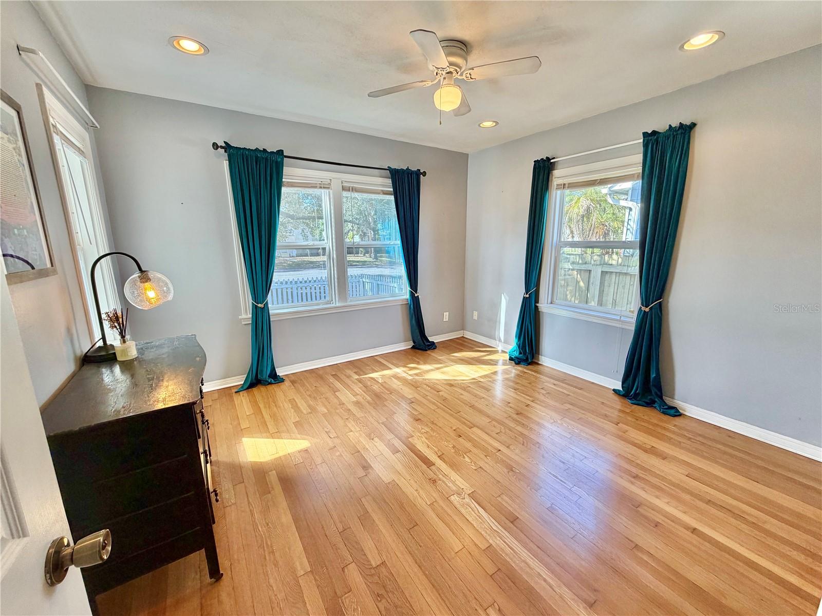 CENTRAL PARK REV - Residential