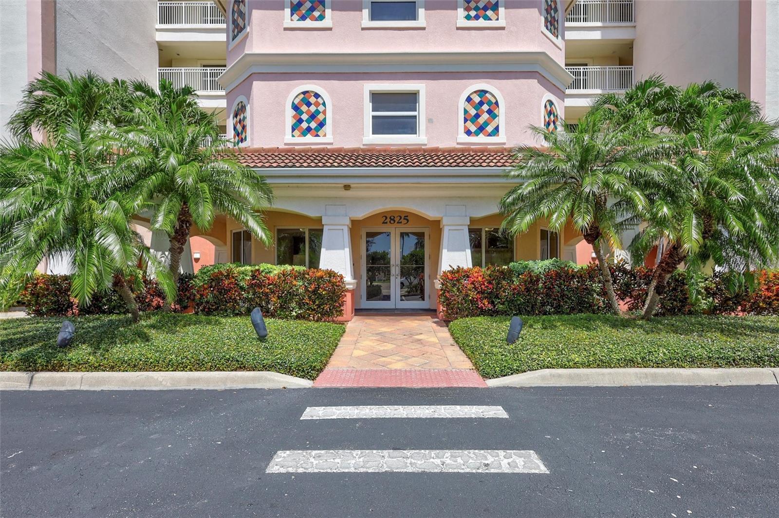 BAY CLUB PH I - Residential