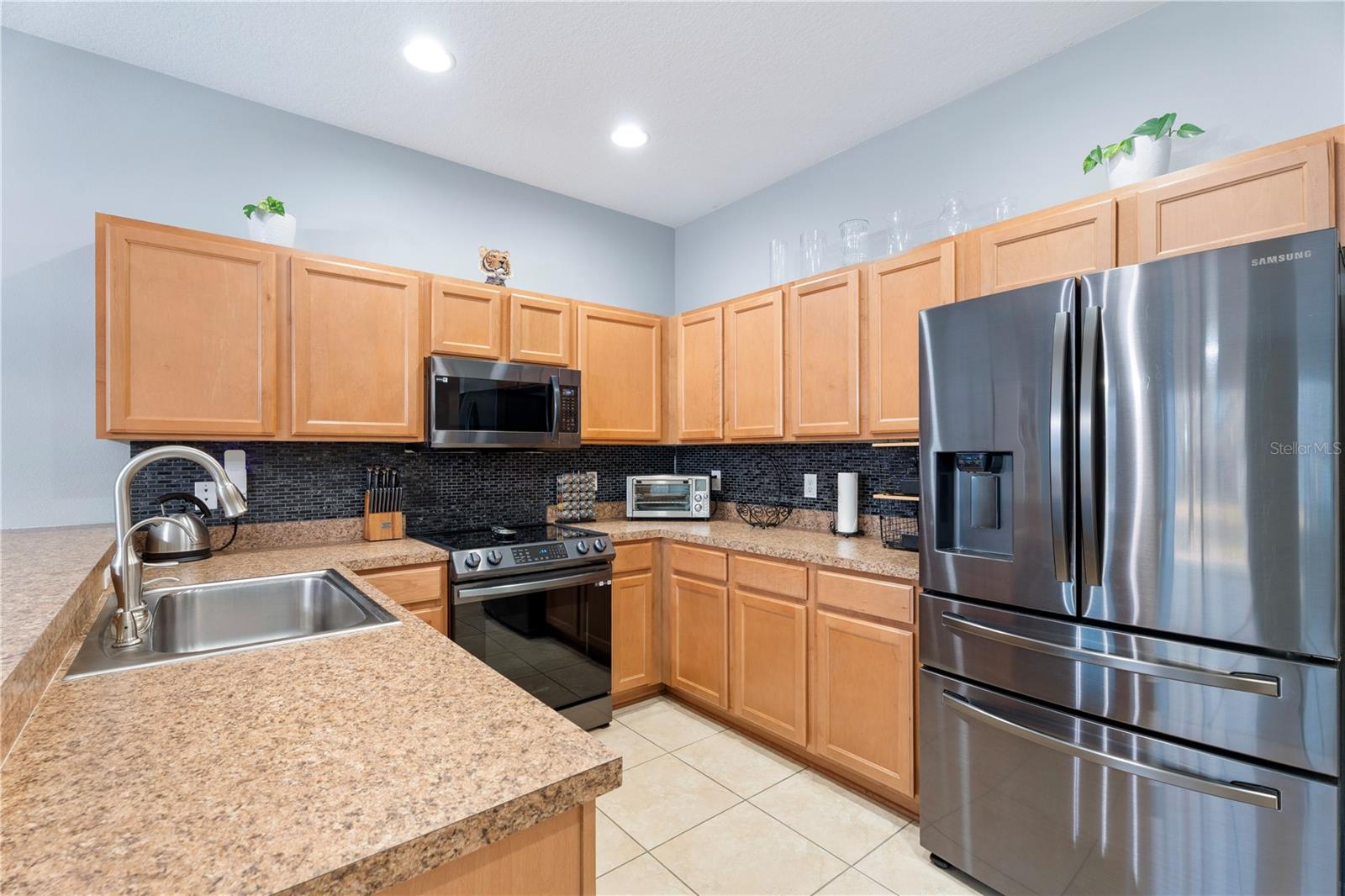 6727 HOLLY HEATH DRIVE